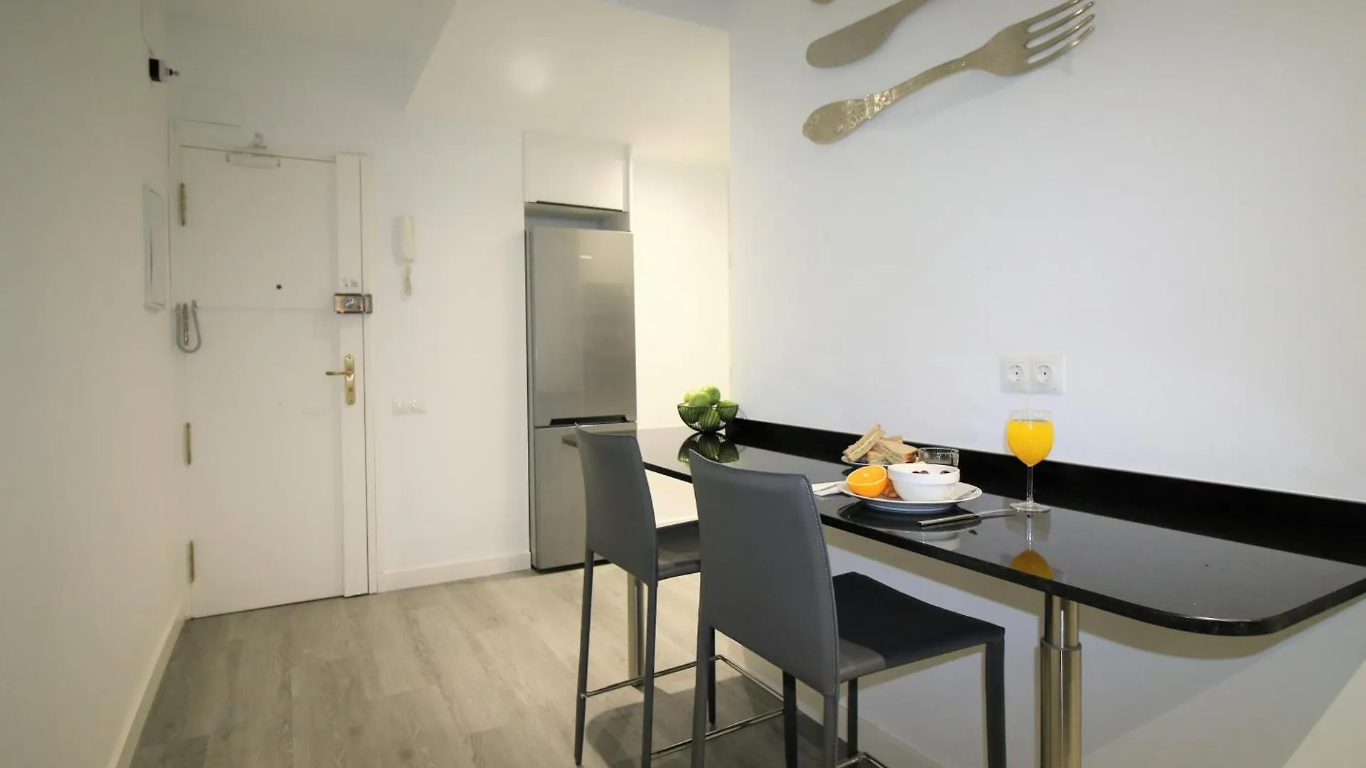 Wonderful Apartment In Plaza Espana Barcelona