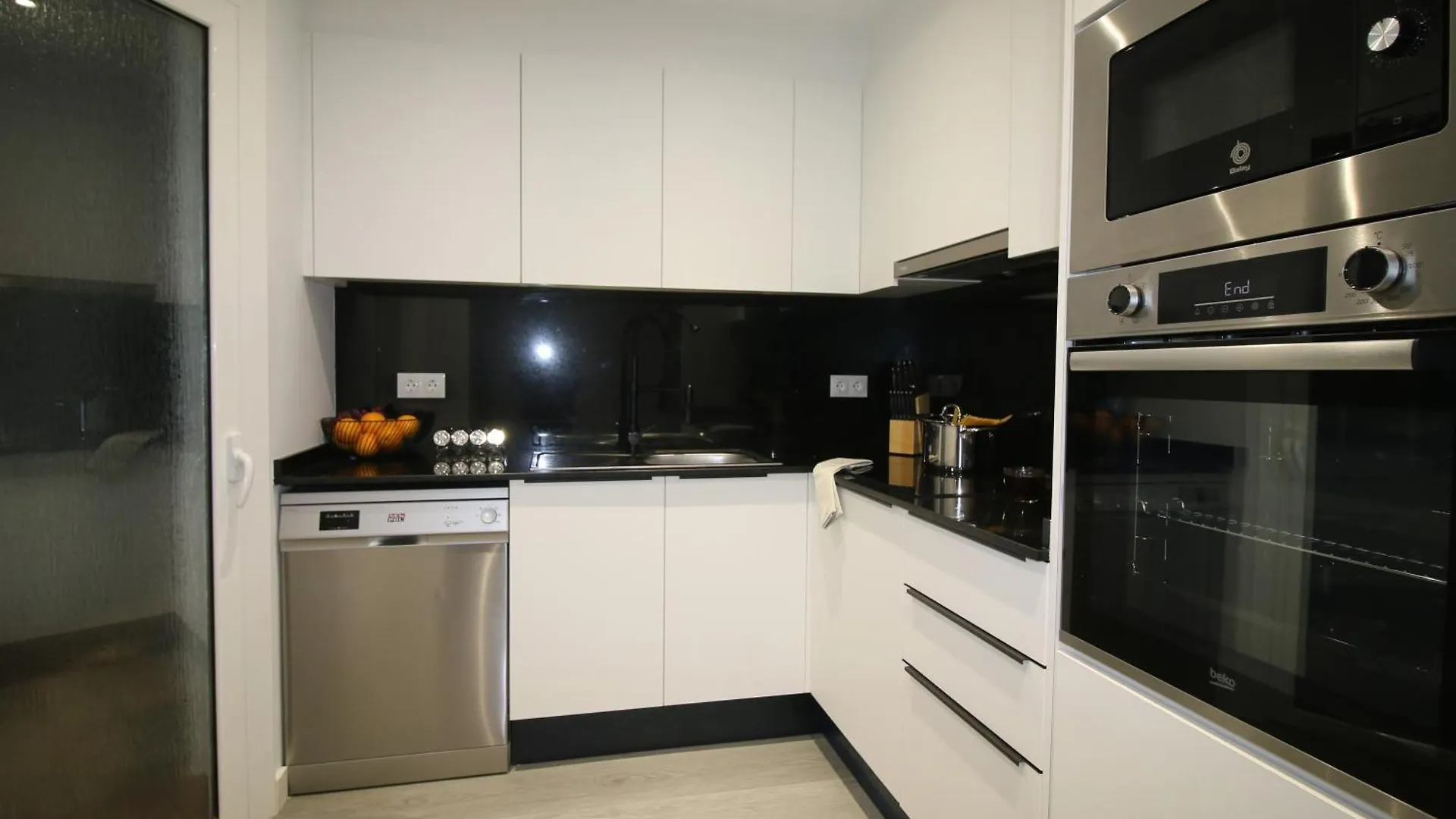 Wonderful Apartment In Plaza Espana Barcelona